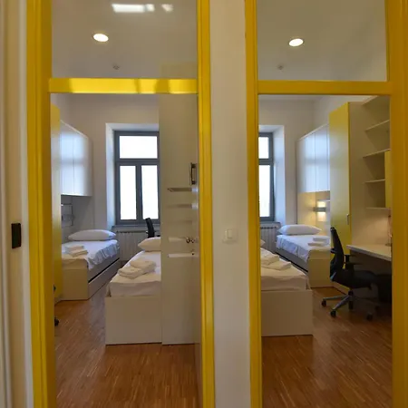 Auberge de jeunesse Sc & *
